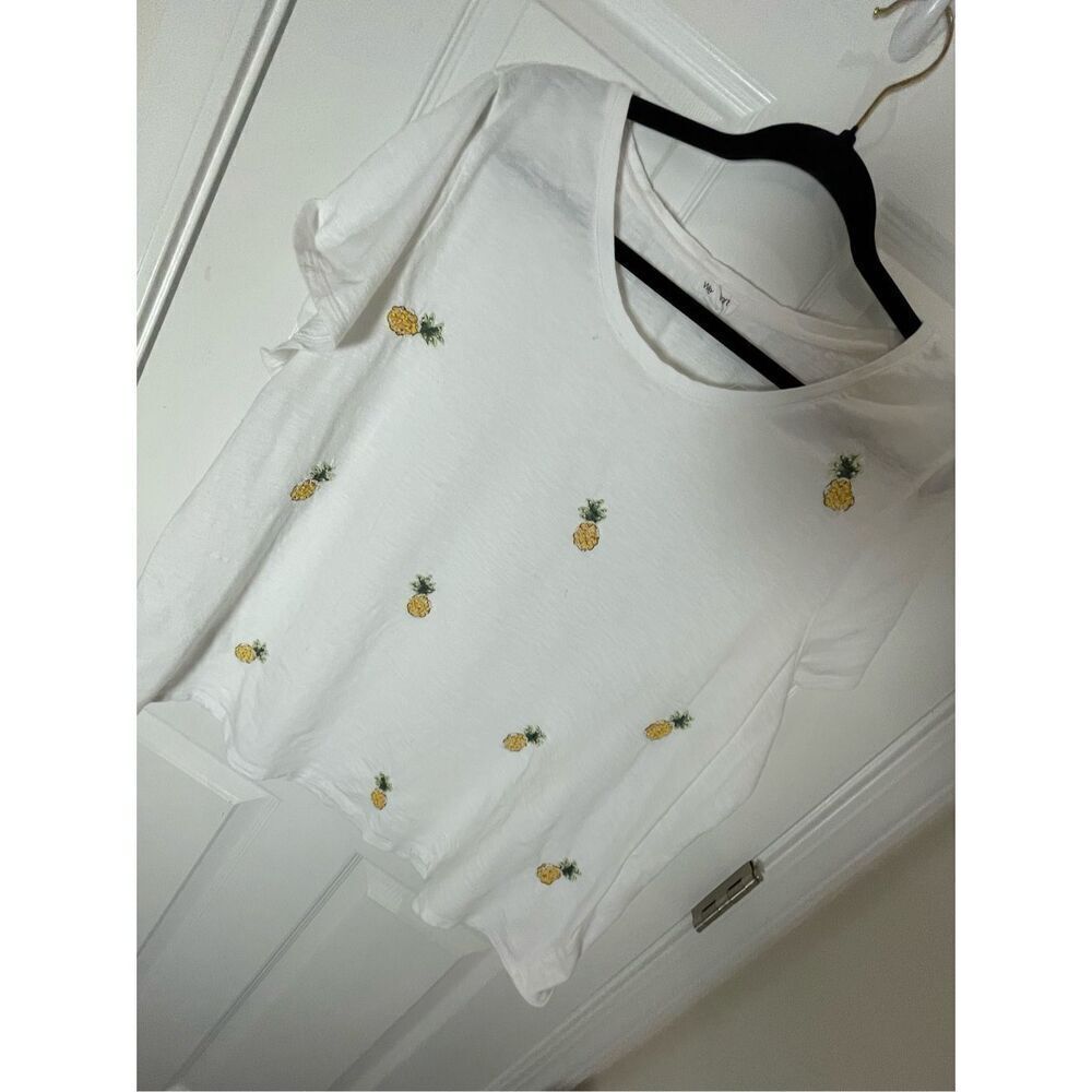 Westport women’s white pineapple tshirt 3X